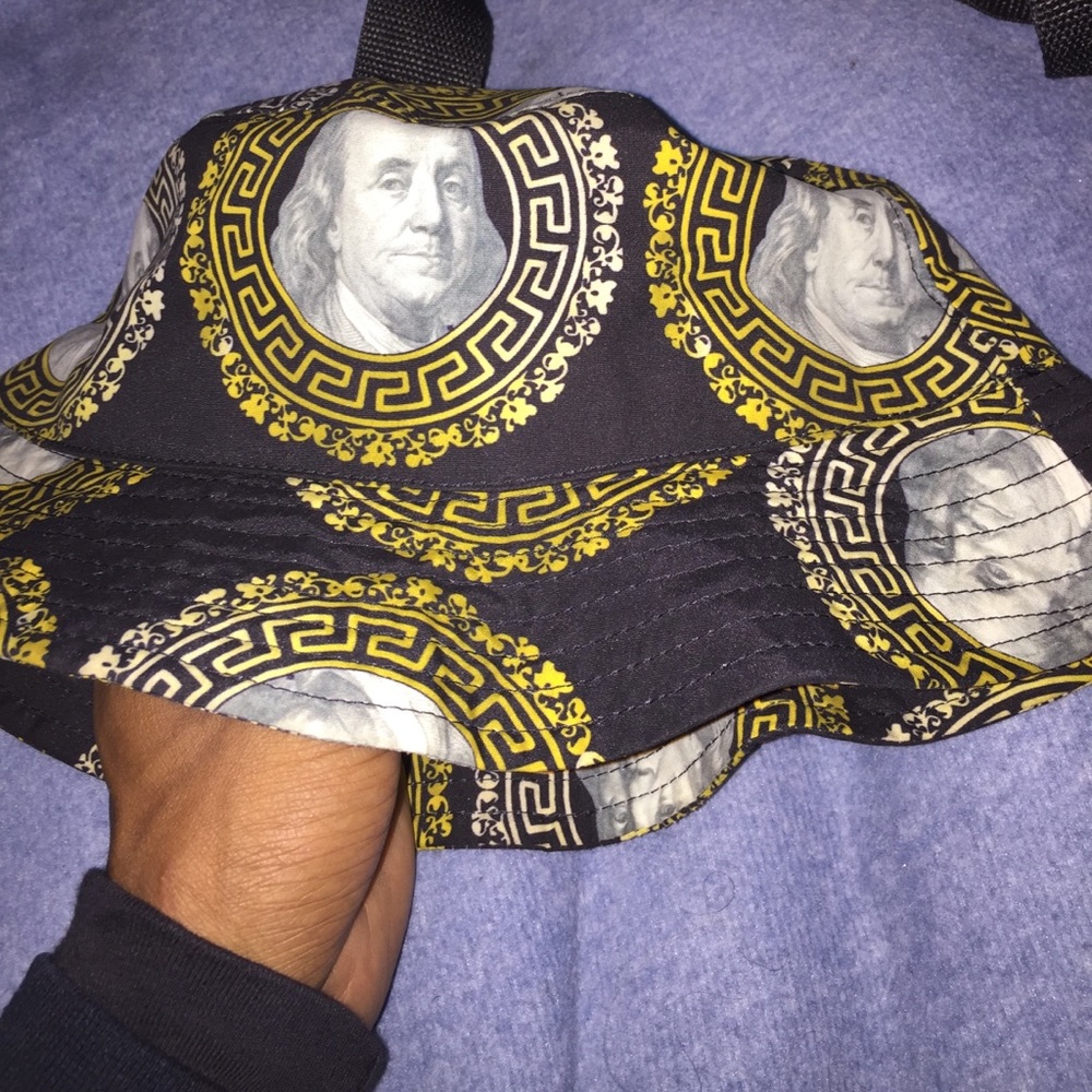 Bucket hats